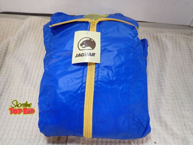 Lot 59-45171 - New Old Stock Vintage from 1970s Jaguar 100% Nylon Taffeta Running Suit Size Small in Original Packa...