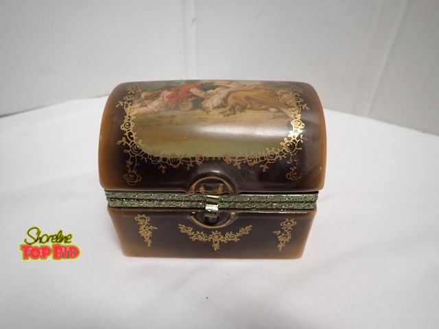 Lot 59-10219 - Ornate, Amber-Toned Vintage Music Box or Jewelry Casket, Domed Lid Renaissance-Style, Works