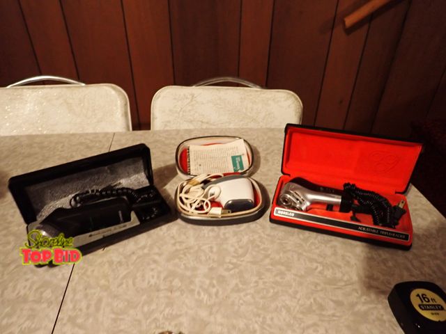 Lot 59-43383 - 3 Vintage Shavers