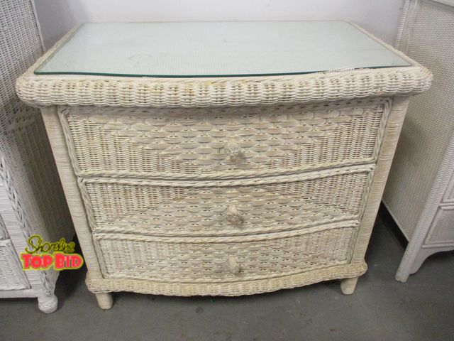 Lot 59-31234 - 3-Drawer Wicker Dresser 35" wide x 30" tall