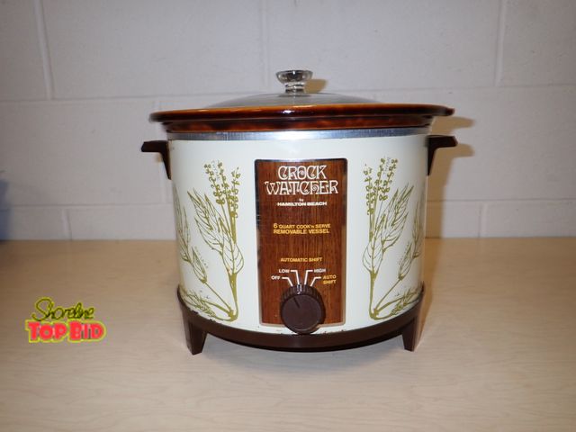 Lot 59-33038 - Vintage Crock Watcher by Hamilton Beach 6-Quart Cook'N Serve with Removable Vessel