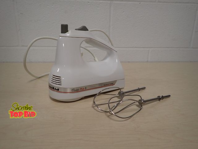 Lot 59-33036 - Kitchen Aid Classic Plus 5 Electric Hand Held Mixer