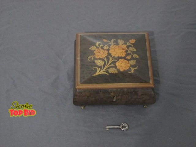 Lot 59-10001 - 1 Other Italian vintage jewelry/music box, excellent condition.  When opened the box plays the hymn ...