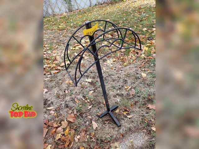 Lot 59-43207 - Portable Hose Reel Stand