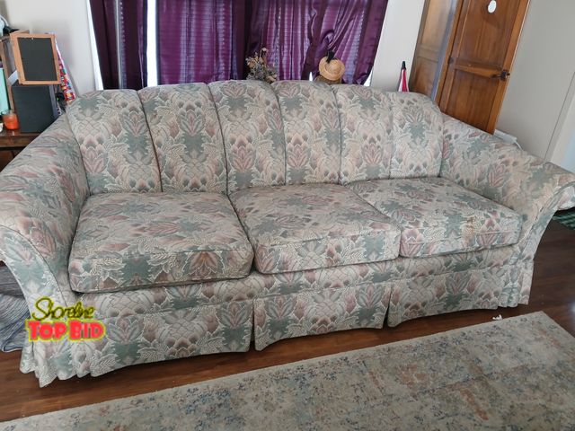Lot 59-71009 - Sofa Nice clean condition 7 ft 31T x23D seat to floor 19