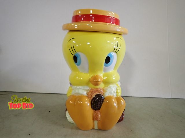 Lot 59-58088 - Vintage 1993 Warner Bros. Looney Tunes Tweety Bird Ceramic Cookie Jar