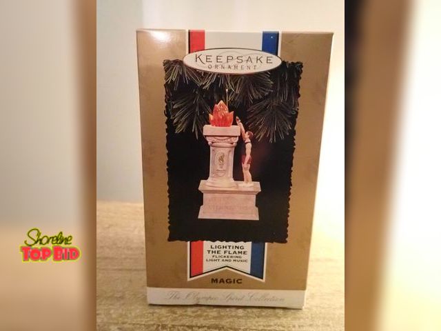 Lot 59-41611 - Hallmark keepsake Lighting The Flame ornament