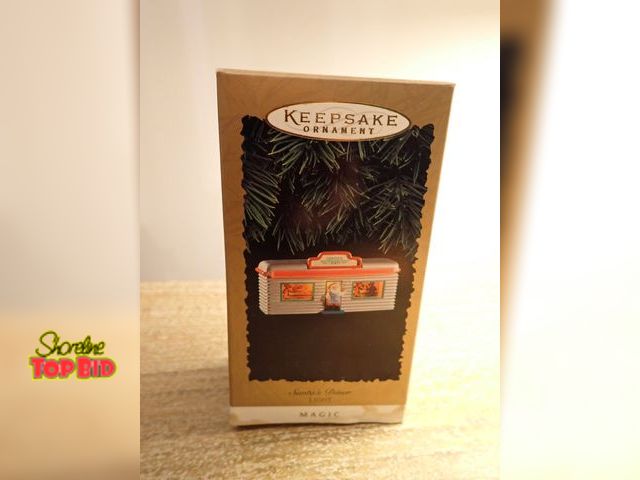 Lot 59-41721 - Hallmark keepsake Santa's Diner Ornament