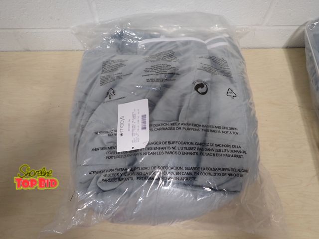 Lot 59-45041 - New Weighted Blanket 68" x 45"