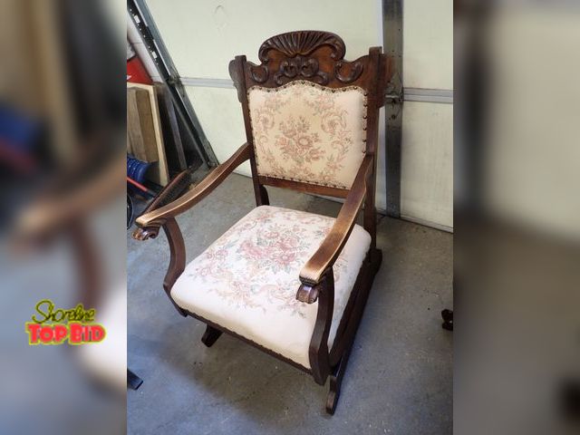 Lot 59-10097 - Victorian Platform Rocker in Great Working Condition with Lions Head on Arm Ends