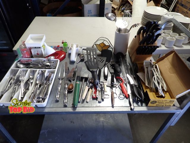 Lot 59-21433 - Large Utensil Lot