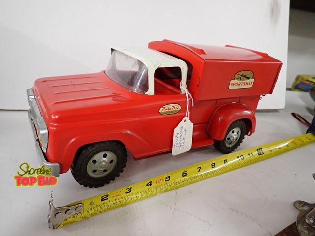 Lot 59-43121 - Vintage 1970s Tonka Sportsman Pickup Truck 13" long