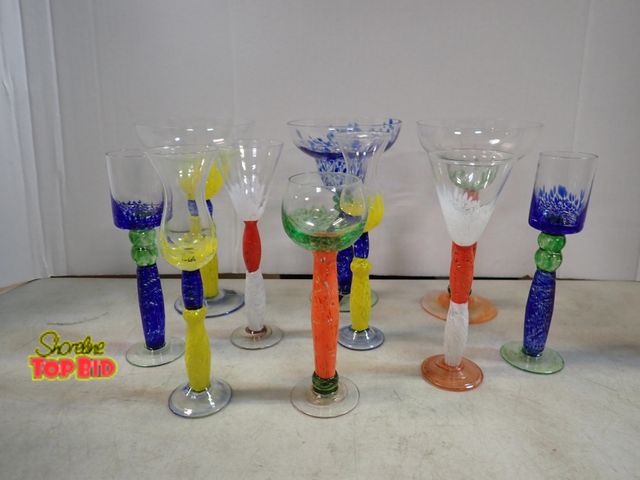 Lot 59-41898 - 10 Decretive circle ware glasses bright beautiful colors