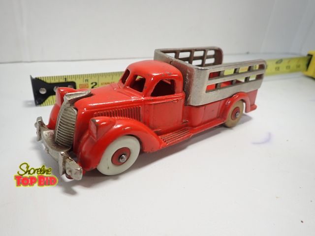 Lot 59-96006 - Hubley 7" long Cast Iron Stake Bed Truck Toy 1930s