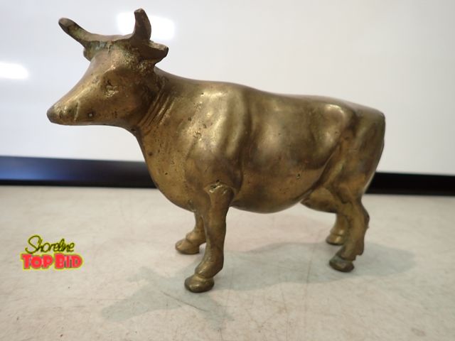 Lot 59-13008 - Solid Brass Bull 7" long