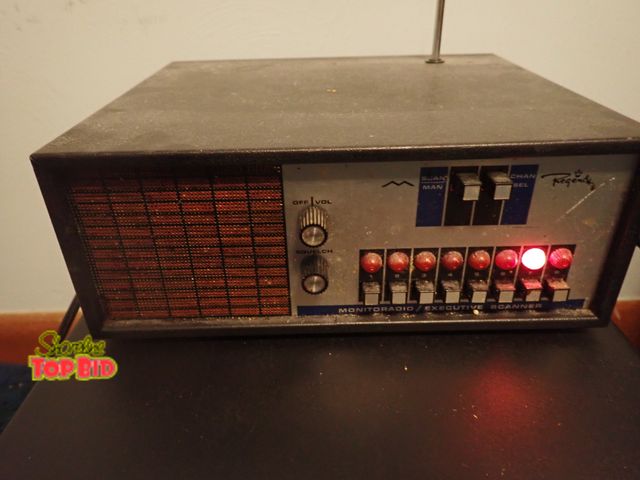 Lot 59-43470 - Vintage Regency Monitoradio Executive Scanner 8-Channel