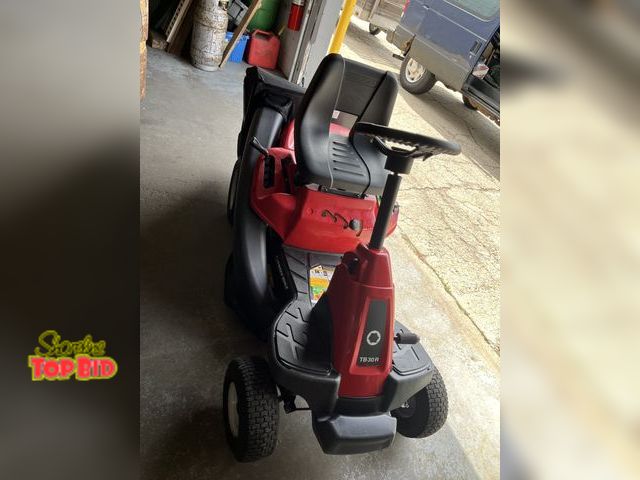 Lot 59-30282 - Troy - Bilt TB 30R Riding Lawn Mower Troy-Bilt TB 30R Riding Lawn Mower, 6 Speed with bagging system...