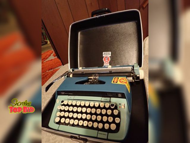 Lot 59-43006 - 1960s-70s Smith Corona Galaxie Twelve Typewriter, Mid-Century