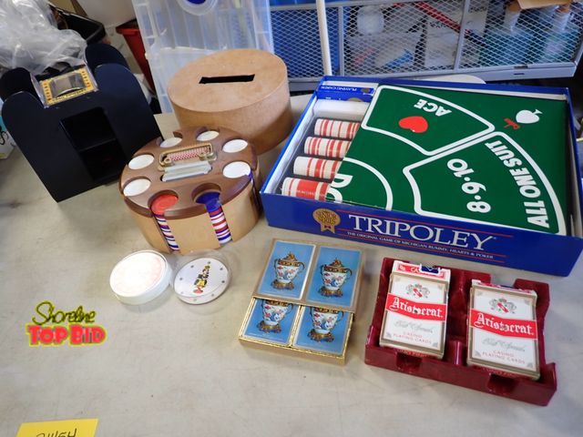 Lot 59-21454 - Vintage Gambling Lot