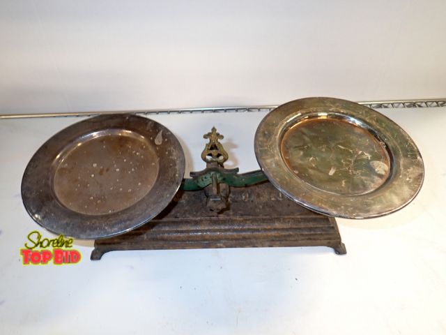 Lot 59-14186 - Early 20th Century French Cast Iron Balance Scale Roberval-Style Beam Scale Forge 1 Kilo Gram
