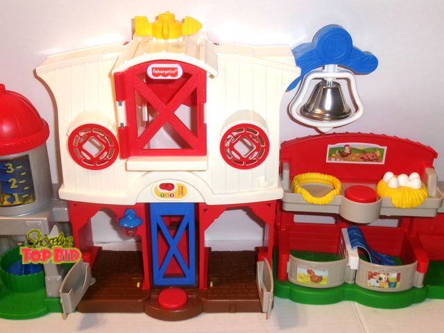 Lot 59-74497 - Fisher Price Little People Caring for Animal Barn &amp; Silo Lights &amp; Sound WORKS!