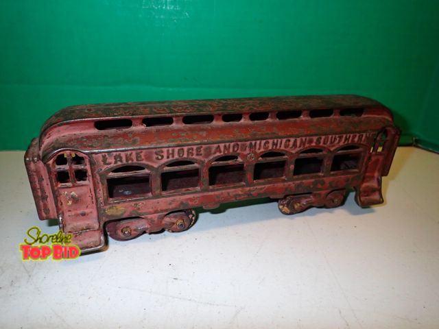 Lot 59-14136 - Late 19th Century Cast Iron 10 1/2" Heavy Duty Lakeshore &amp; Michigan Southern Train Car