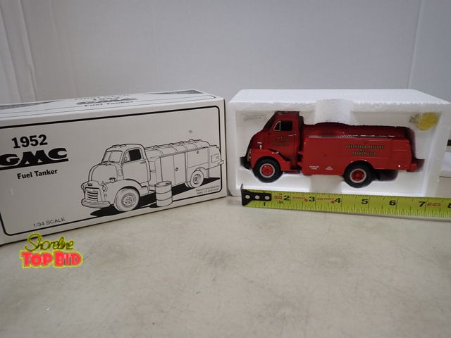 Lot 59-41152 - First Gear 1952 GMC Fuel Tanker Truck Cast, Mint