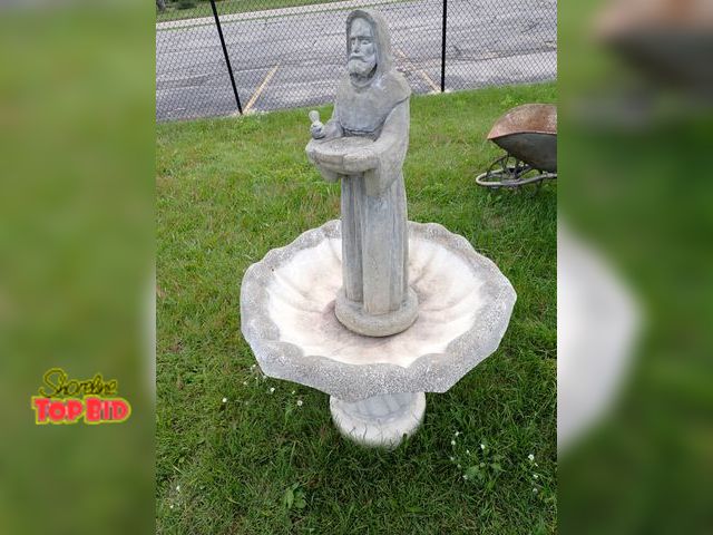 Lot 59-21282 - St. Francis Bird Bath