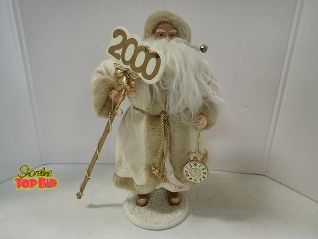 Lot 59-43513 - Santa Figurine