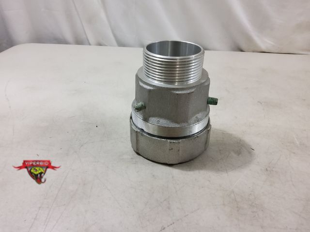 Lot 7-131636 - OZ/GEDNEY PG-283-25 A Grommet Range 2.56" - 2.83" Raintight cable connector.