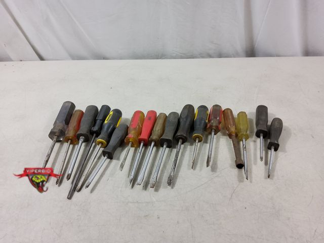 Lot 7-134607 - Lot of (17) Assorted used screwdrivers.