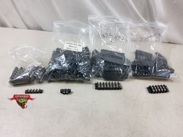 Lot 7-132638 - Lot of assorted terminal strips / blocks.