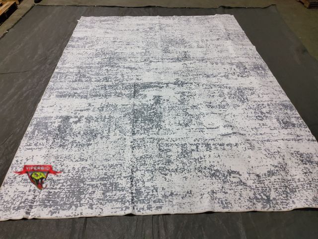 Lot 7-130161 - 9 ft. X 12 ft. Area rug.