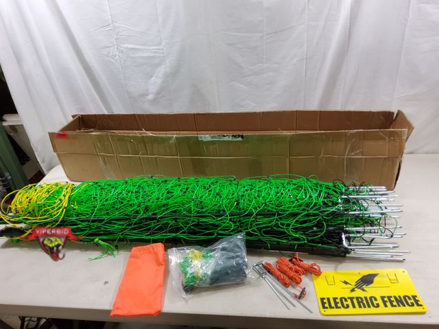Lot 7-131383 - Electric Fence. Approximately 42" X 100'. Unable to test.