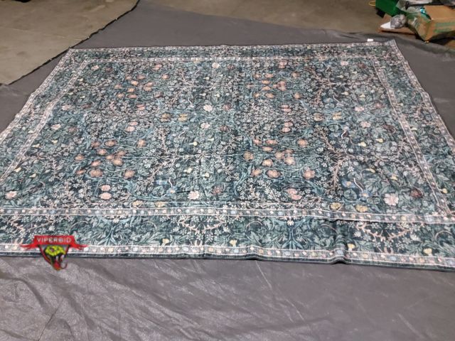 Lot 7-130378 - 9 ft. X 12 ft. Area rug.