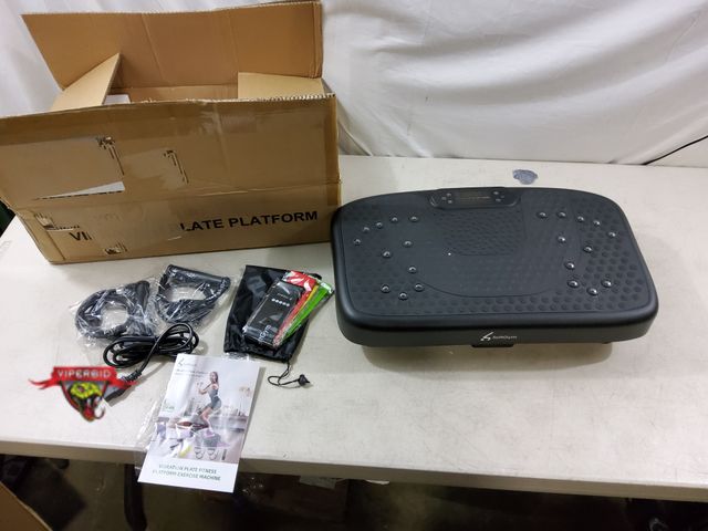 Lot 7-133208 - SoftGym vibration plate fitness platfoem with bands. No remote. Tested - works without remote.