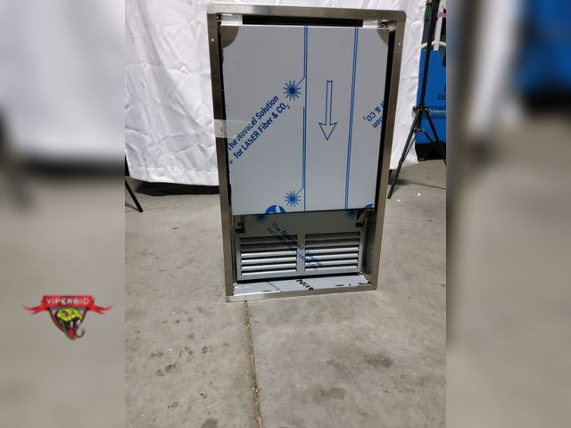 Lot 7-132949 - U-Line UMCR014-SD01A is a 14" Stainless Steel Crescent Ice Maker built for compact spaces on boats, ...
