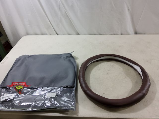 Lot 7-133742 - 15" Steering wheel cover.