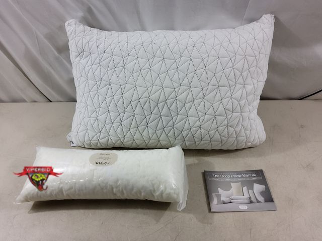 Lot 7-133972 - Coop The Original Queen size adjustable cross-cut memory foam and microfiber pillow.