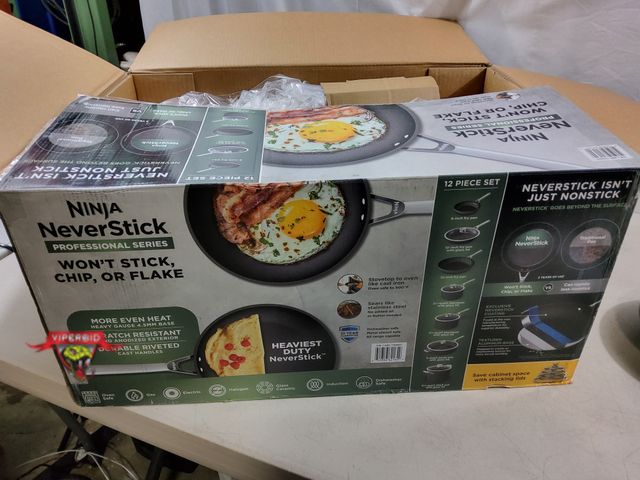 Lot 7-123662 - 12-Piece Ninja neverstick professional series cookware set.  Gently used.