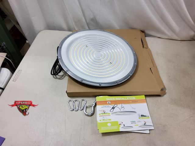 Lot 7-132437 - (6) Ufo Led High Bay plug-in lights. 15-3/8" Dia. All tested &amp; work.