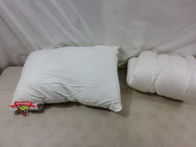Lot 7-130824 - (2) Beckham Hotel Collection 20" X 28" Down alternative pillows.