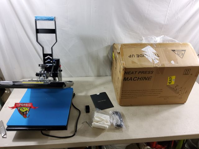 Lot 7-133861 - DelClynee heat press machine. Tested to power on - warms.