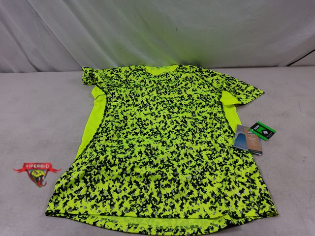 Lot 7-132597 - New! Wildspark Size M Moisture Wicking short sleeve tshirt. UVA &amp; UVB protection from the sun.