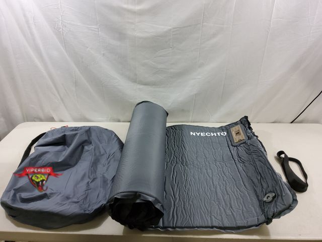 Lot 7-131039 - Nyechto self inflating camping mat. 76"L x 26.37"W.