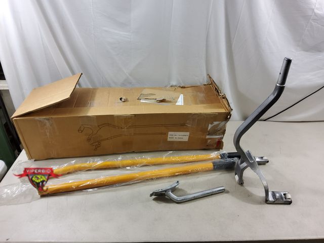 Lot 7-134896 - Tire Demounting Tool.