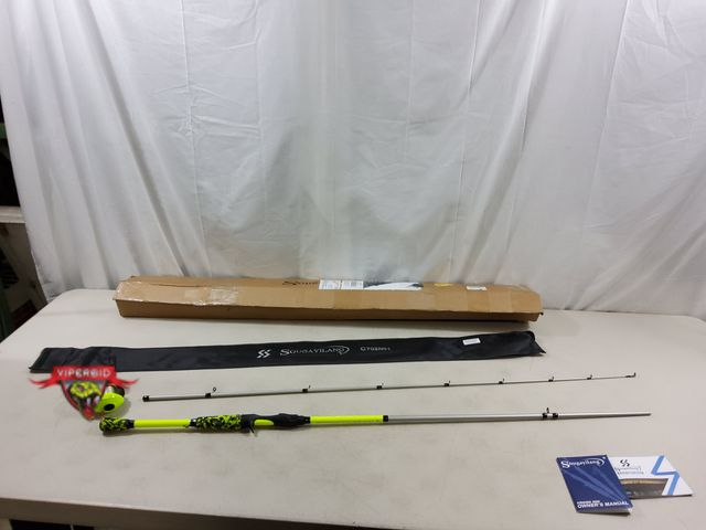Lot 7-130940 - Sougayilang rod and reel combo. 7 ft.