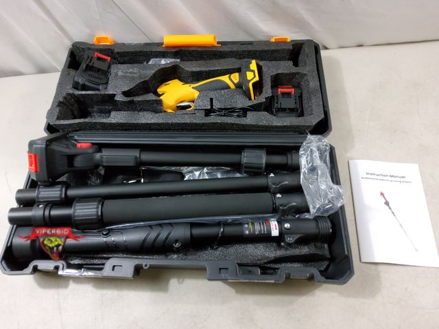 Lot 7-133083 - 21V Battery powered pruning shears with pole. Tested.