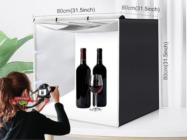 Lot 7-134985 - Puluz Photo Light Box with (4) Backdrop Colors. (32"W x 32"D x 32"T)