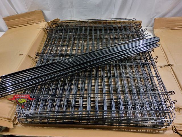 Lot 7-123777 - 15 panel wire garden / pet fence Each panel is 27" X 31-3/8"H.